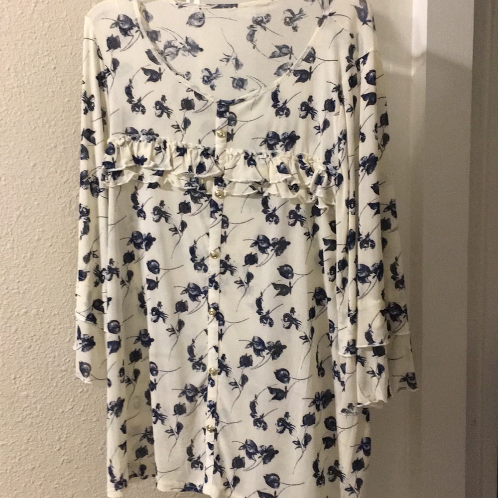 Women’s blouse